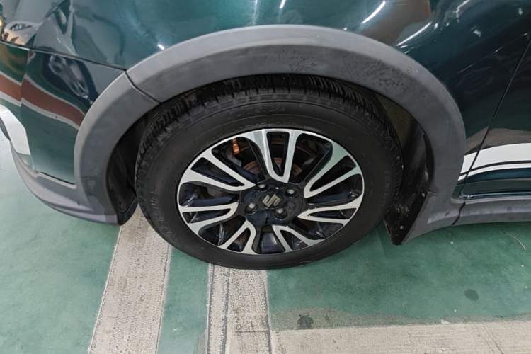 Used Suzuki Swift 2016 1.5L Automatic Fashionable Coolplay Edition Left Front Wheel Hub