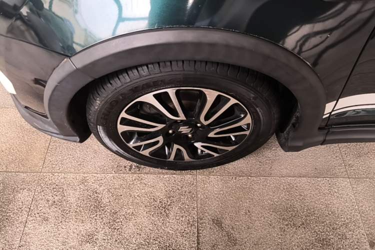 Used Suzuki Swift 2016 1.5L Automatic Fashionable Coolplay Edition Left Front Wheel Hub