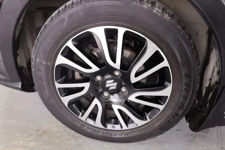 Used Suzuki Swift 2016 1.5L Automatic Fashionable Coolplay Edition Left Front Wheel Hub