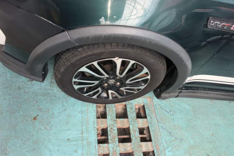 Used Suzuki Swift 2016 1.5L Automatic Fashionable Coolplay Edition Left Front Wheel Hub