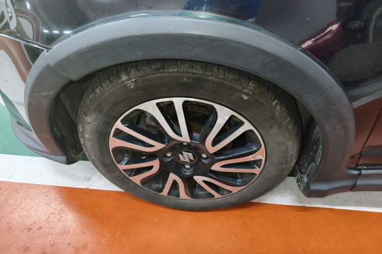 Used Suzuki Swift 2016 1.5L Automatic Fashionable Coolplay Edition Left Front Wheel Hub