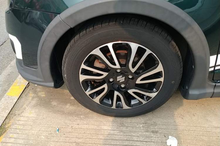 Used Suzuki Swift 2016 1.5L Automatic Fashionable Coolplay Edition Left Front Wheel Hub