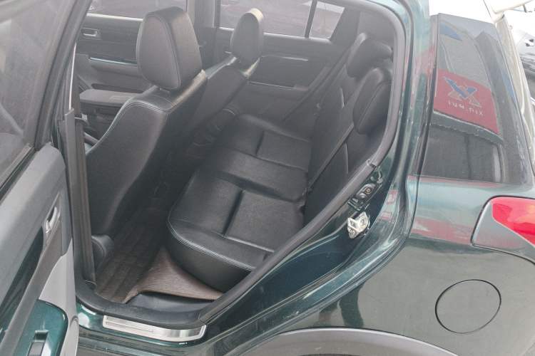 Used Suzuki Swift 2016 1.5L Automatic Fashionable Coolplay Edition Left Rear Seat