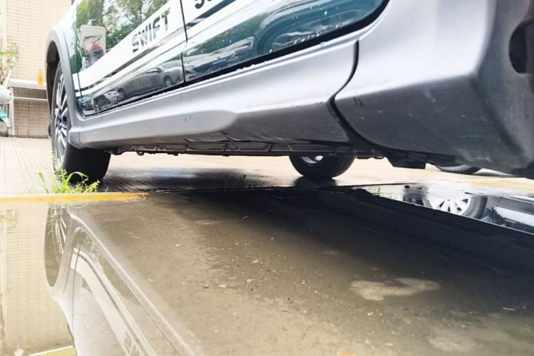 Used Suzuki Swift 2016 1.5L Automatic Fashionable Coolplay Edition Left Side Sill