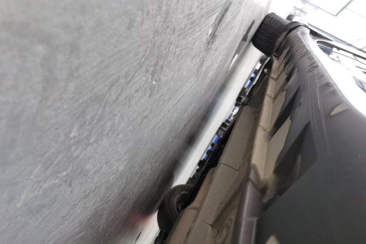 Used Suzuki Swift 2016 1.5L Automatic Fashionable Coolplay Edition Left Side Sill