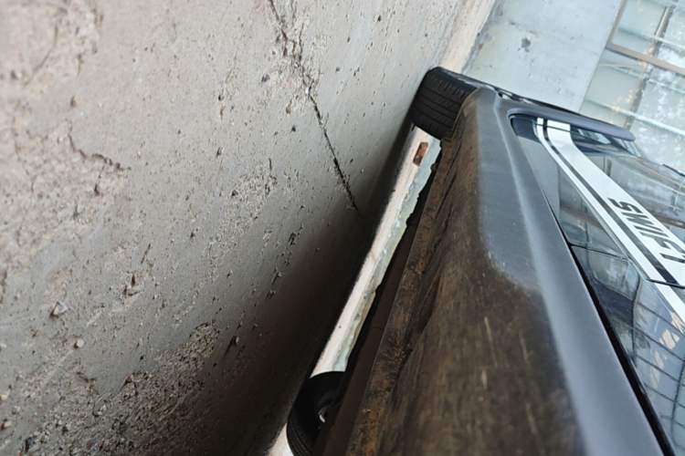 Used Suzuki Swift 2016 1.5L Automatic Fashionable Coolplay Edition Left Side Sill