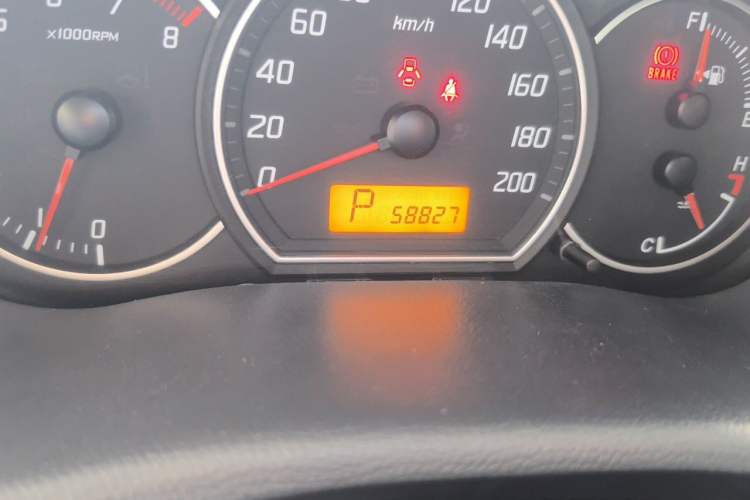 Used Suzuki Swift 2016 1.5L Automatic Fashionable Coolplay Edition Odometer Close Up