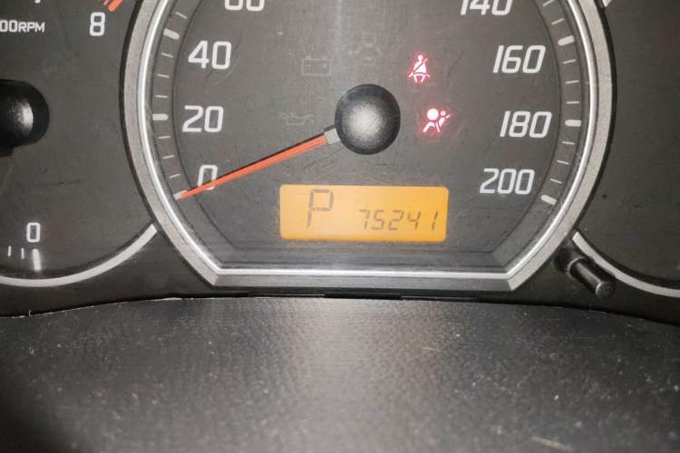 Used Suzuki Swift 2016 1.5L Automatic Fashionable Coolplay Edition Odometer Close Up