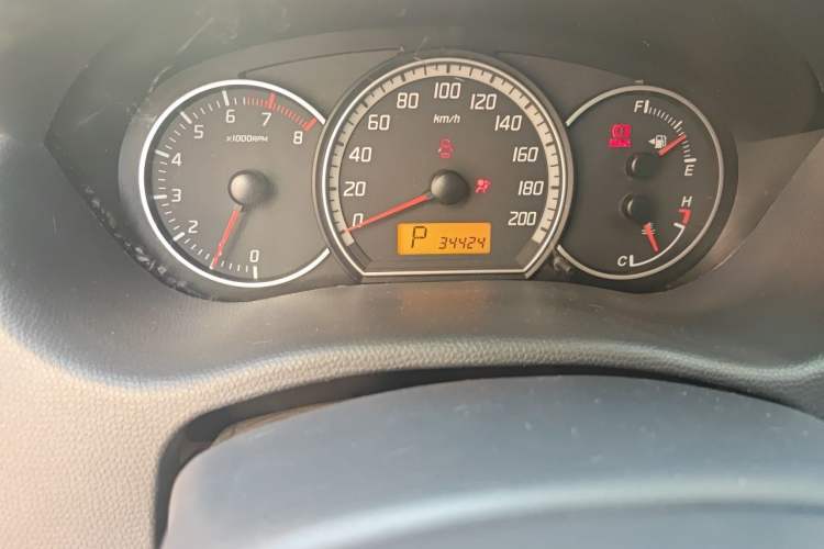 Used Suzuki Swift 2016 1.5L Automatic Fashionable Coolplay Edition Odometer Close Up