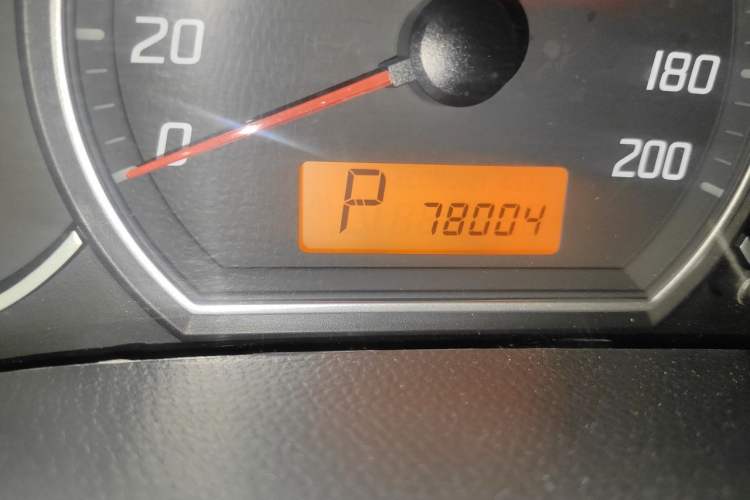 Used Suzuki Swift 2016 1.5L Automatic Fashionable Coolplay Edition Odometer Close Up