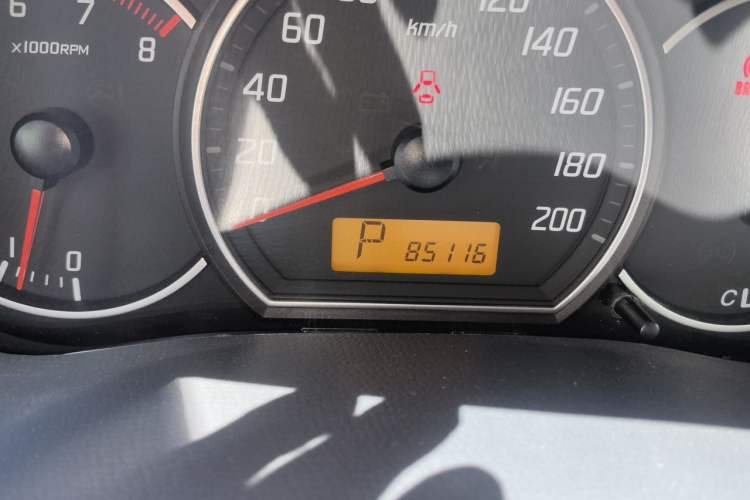 Used Suzuki Swift 2016 1.5L Automatic Fashionable Coolplay Edition Odometer Close Up