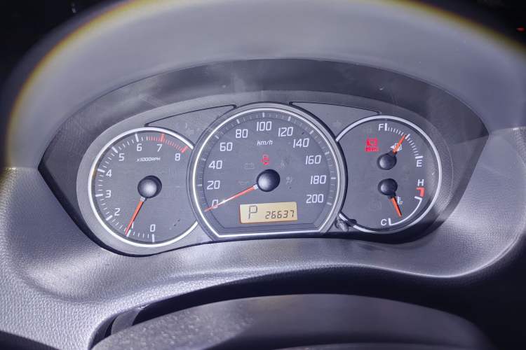 Used Suzuki Swift 2016 1.5L Automatic Fashionable Coolplay Edition Odometer Close Up