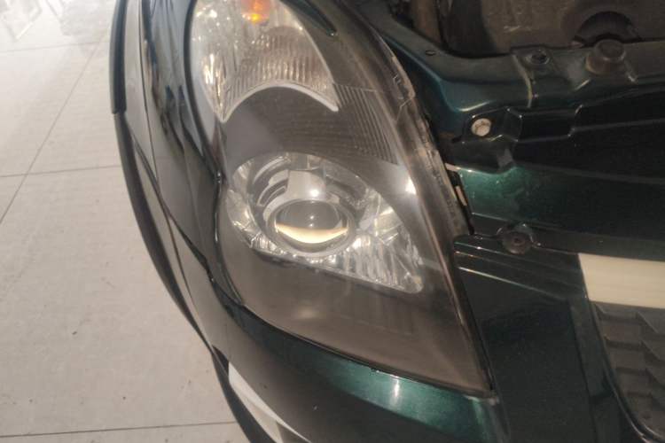 Used Suzuki Swift 2016 1.5L Automatic Fashionable Coolplay Edition Right Front Headlight