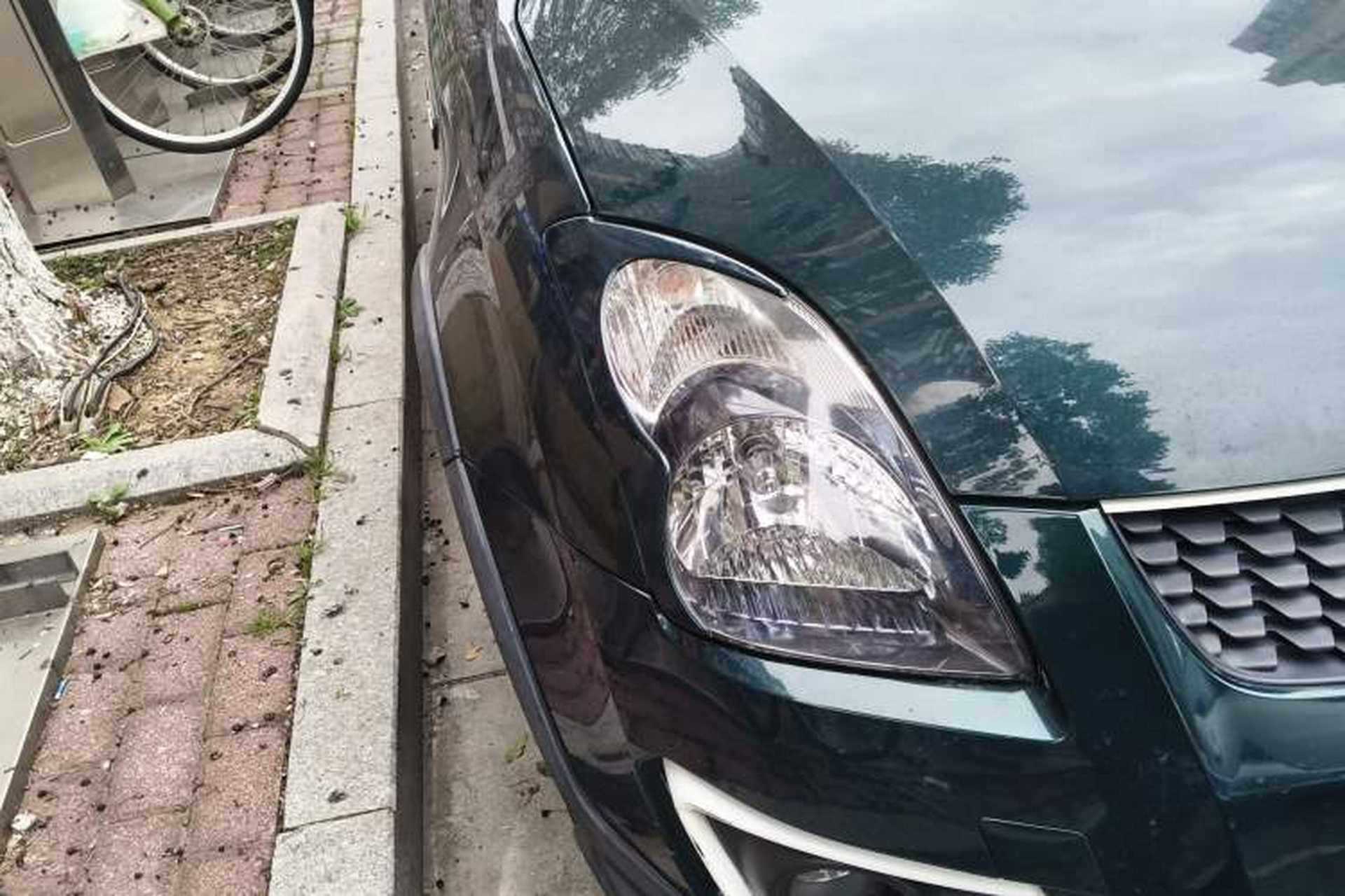 Used Suzuki Swift 2016 1.5L Automatic Fashionable Coolplay Edition Right Front Headlight