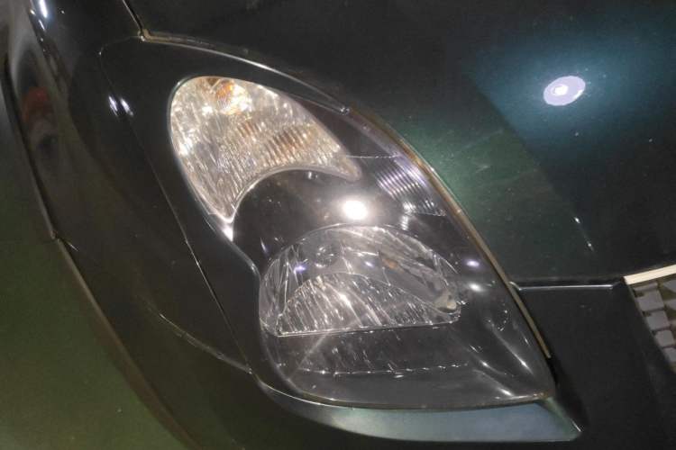 Used Suzuki Swift 2016 1.5L Automatic Fashionable Coolplay Edition Right Front Headlight