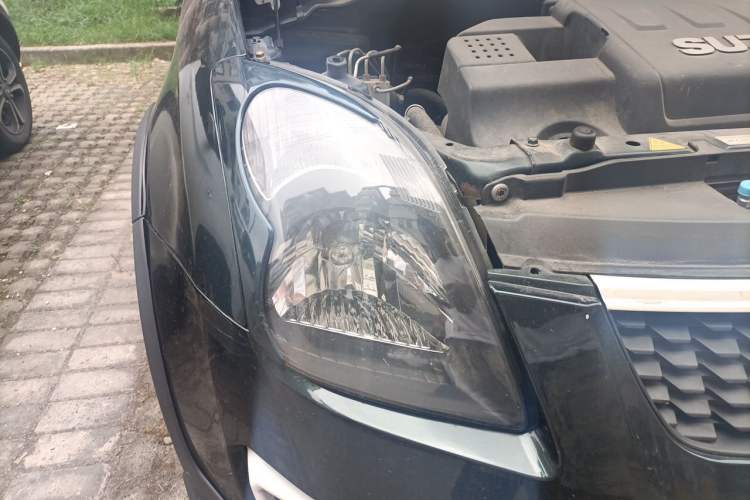 Used Suzuki Swift 2016 1.5L Automatic Fashionable Coolplay Edition Right Front Headlight