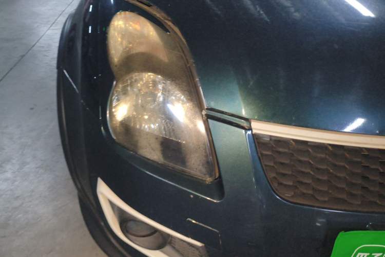 Used Suzuki Swift 2016 1.5L Automatic Fashionable Coolplay Edition Right Front Headlight