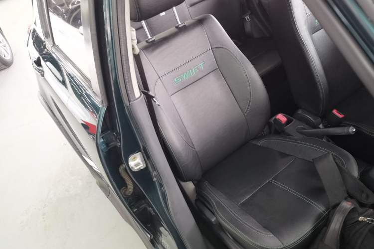 Used Suzuki Swift 2016 1.5L Automatic Fashionable Coolplay Edition Right Front Seat