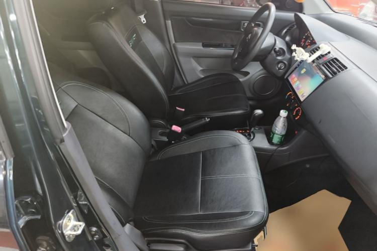 Used Suzuki Swift 2016 1.5L Automatic Fashionable Coolplay Edition Right Front Seat