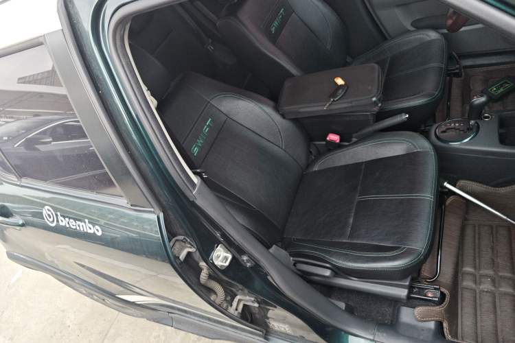 Used Suzuki Swift 2016 1.5L Automatic Fashionable Coolplay Edition Right Front Seat