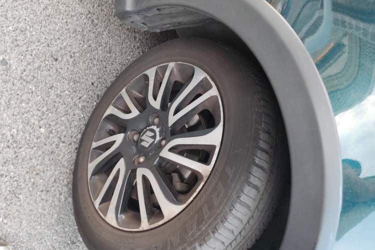 Used Suzuki Swift 2016 1.5L Automatic Fashionable Coolplay Edition Right Front Wheel Hub