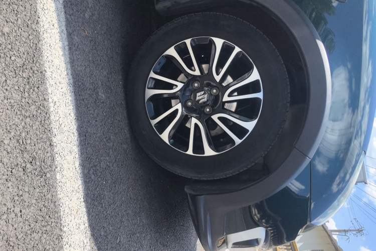 Used Suzuki Swift 2016 1.5L Automatic Fashionable Coolplay Edition Right Front Wheel Hub