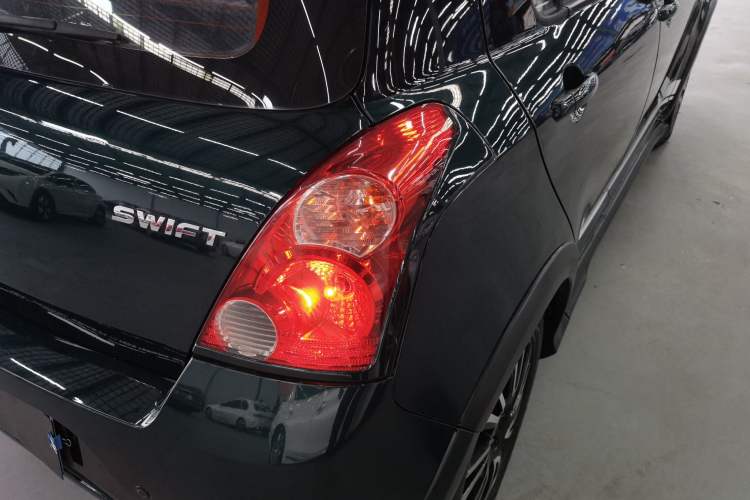 Used Suzuki Swift 2016 1.5L Automatic Fashionable Coolplay Edition Right Rear Taillight