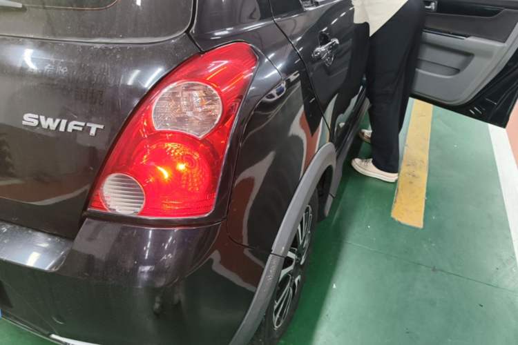Used Suzuki Swift 2016 1.5L Automatic Fashionable Coolplay Edition Right Rear Taillight
