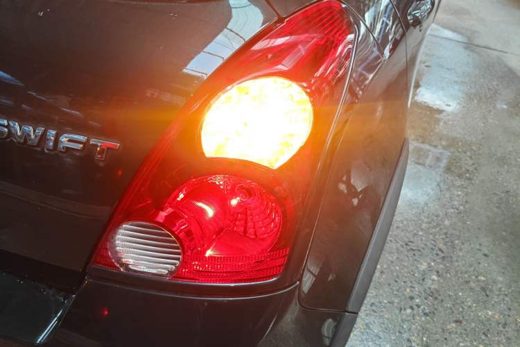 Used Suzuki Swift 2016 1.5L Automatic Fashionable Coolplay Edition Right Rear Taillight