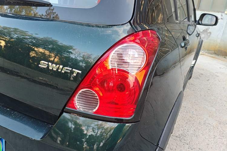 Used Suzuki Swift 2016 1.5L Automatic Fashionable Coolplay Edition Right Rear Taillight