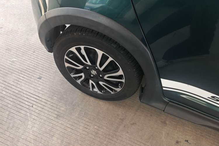 Used Suzuki Swift 2016 1.5L Automatic Fashionable Coolplay Edition Right Rear Wheel Hub