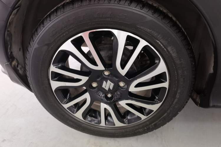 Used Suzuki Swift 2016 1.5L Automatic Fashionable Coolplay Edition Right Rear Wheel Hub