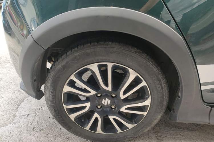 Used Suzuki Swift 2016 1.5L Automatic Fashionable Coolplay Edition Right Rear Wheel Hub