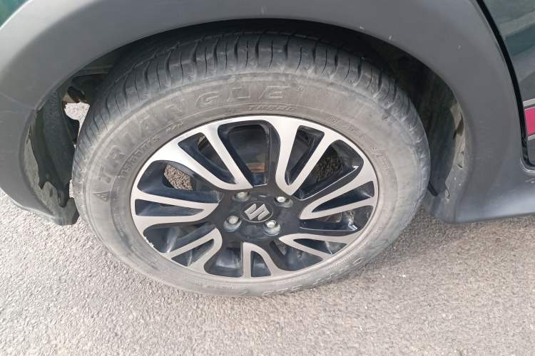 Used Suzuki Swift 2016 1.5L Automatic Fashionable Coolplay Edition Right Rear Wheel Hub
