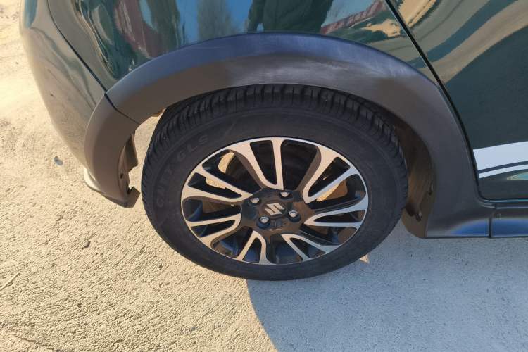 Used Suzuki Swift 2016 1.5L Automatic Fashionable Coolplay Edition Right Rear Wheel Hub