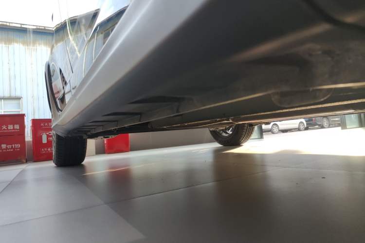 Used Suzuki Swift 2016 1.5L Automatic Fashionable Coolplay Edition Right Side Sill