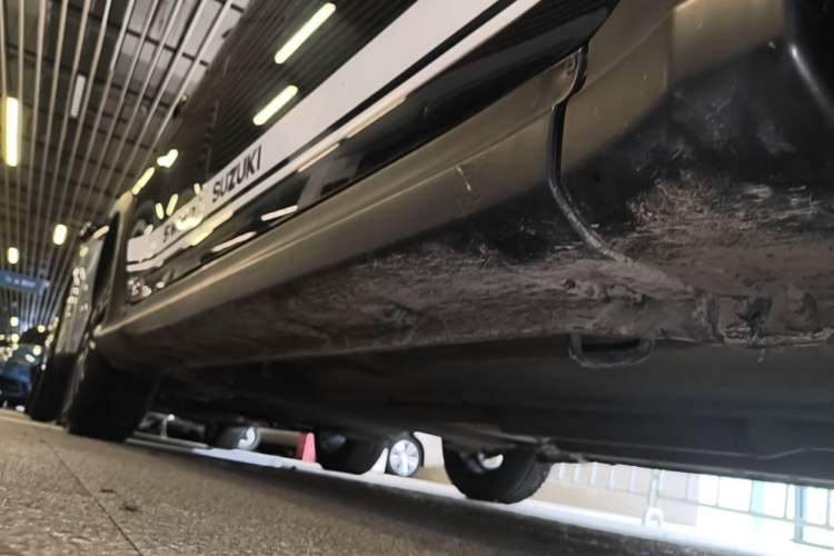 Used Suzuki Swift 2016 1.5L Automatic Fashionable Coolplay Edition Right Side Sill