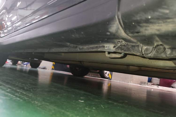 Used Suzuki Swift 2016 1.5L Automatic Fashionable Coolplay Edition Right Side Sill