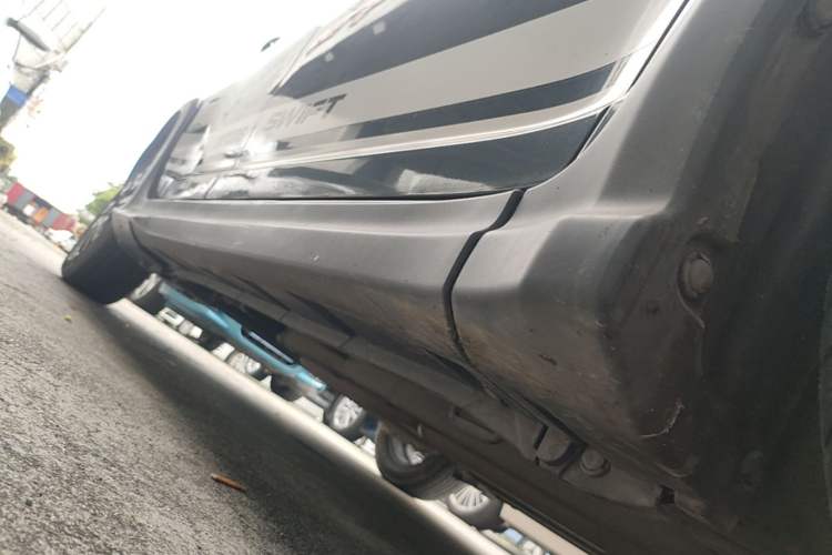Used Suzuki Swift 2016 1.5L Automatic Fashionable Coolplay Edition Right Side Sill