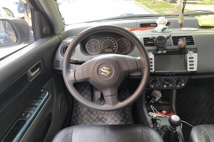 Used Suzuki Swift 2016 1.5L Manual Fashion Edition Cool Play Version Steering Wheel