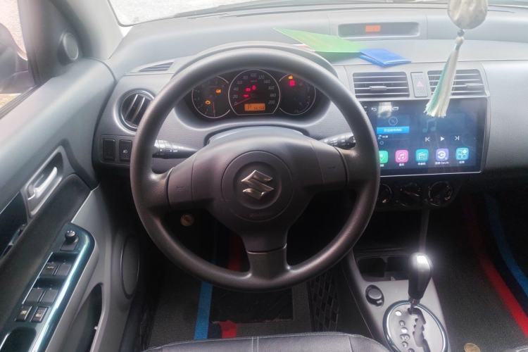 Used Suzuki Swift 2016 1.5L Automatic Fashionable Coolplay Edition Steering Wheel