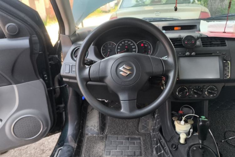 Used Suzuki Swift 2016 1.5L Automatic Fashionable Coolplay Edition Steering Wheel