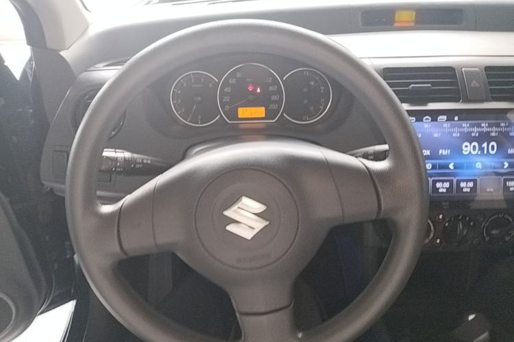 Used Suzuki Swift 2016 1.5L Automatic Fashionable Coolplay Edition Steering Wheel