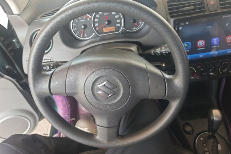 Used Suzuki Swift 2016 1.5L Automatic Fashionable Coolplay Edition Steering Wheel