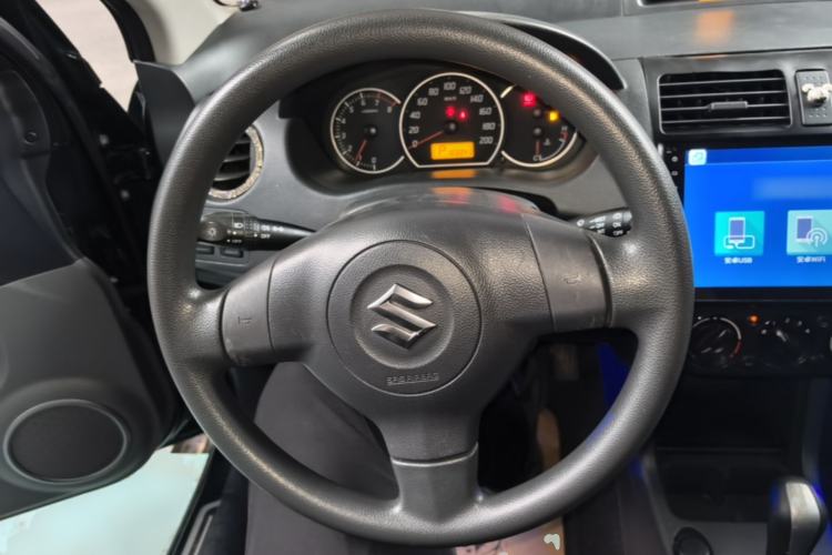 Used Suzuki Swift 2016 1.5L Automatic Fashionable Coolplay Edition Steering Wheel