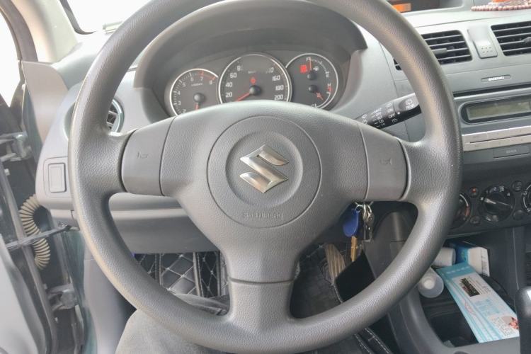 Used Suzuki Swift 2016 1.5L Automatic Fashionable Coolplay Edition Steering Wheel