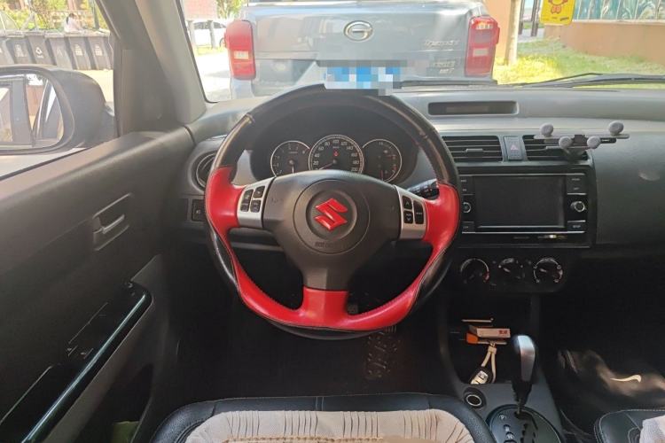 Used Suzuki Swift 2016 1.5L Automatic Fashionable Coolplay Edition Steering Wheel