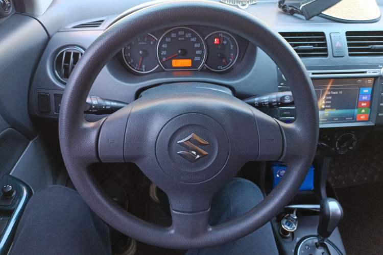 Used Suzuki Swift 2016 1.5L Automatic Fashionable Coolplay Edition Steering Wheel