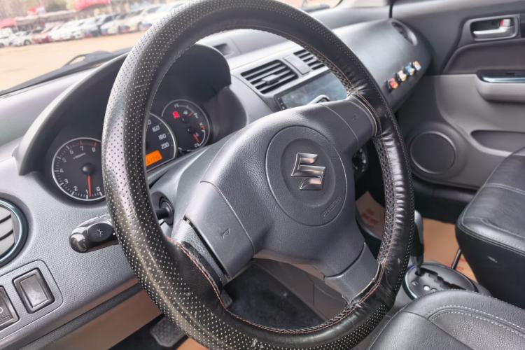 Used Suzuki Swift 2016 1.5L Automatic Fashionable Coolplay Edition Steering Wheel