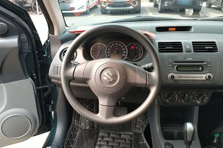 Used Suzuki Swift 2016 1.5L Automatic Fashionable Coolplay Edition Steering Wheel